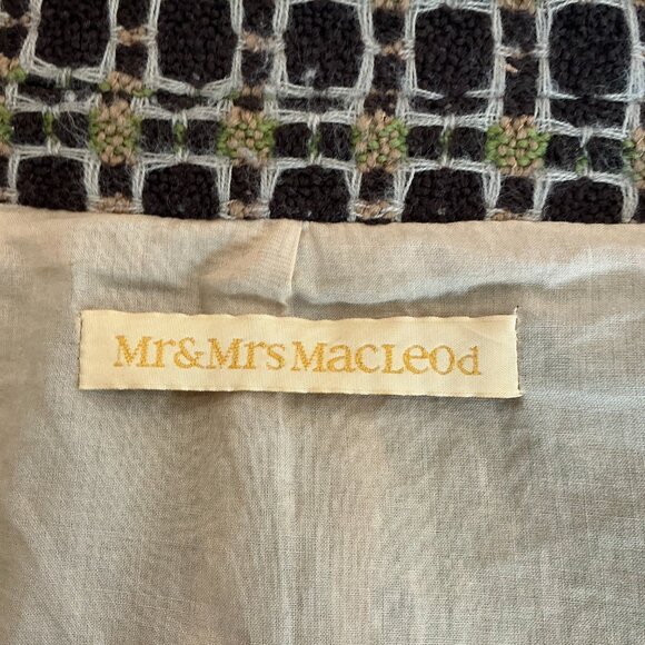 Mr $ Mrs Macleod,  Vintage Wool Blazer, Size Medium, with Suede Buttons - Picture 5 of 6